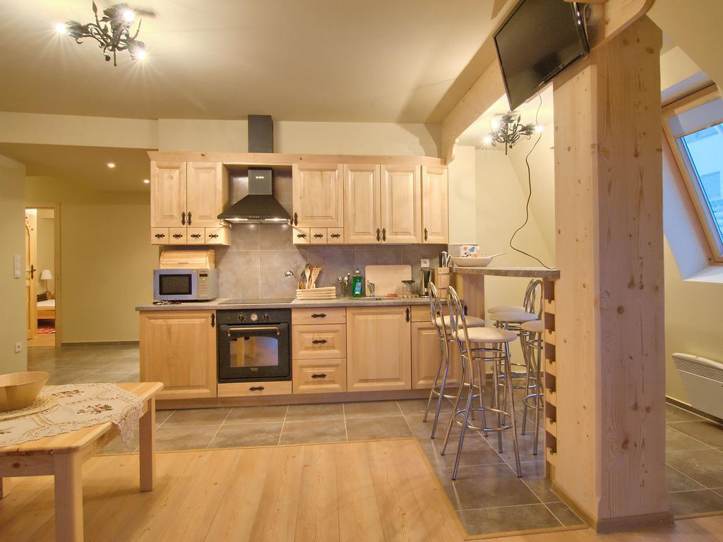 Szymoszkowa Residence Luxury Apartments Кошелско Стая снимка