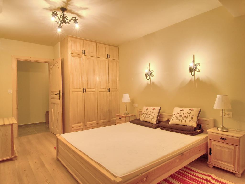 Szymoszkowa Residence Luxury Apartments Кошелско Стая снимка